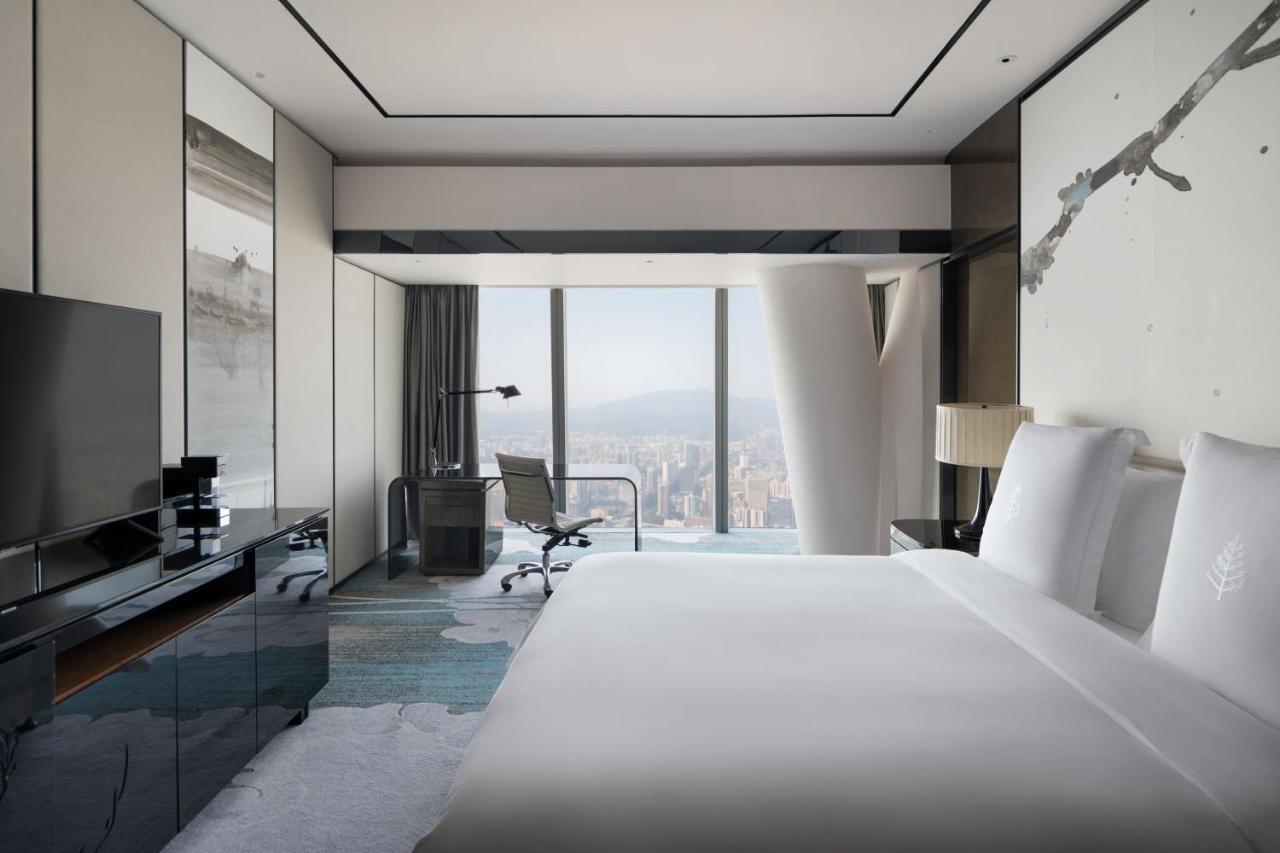 Four Seasons Hotel Гуанджоу Екстериор снимка