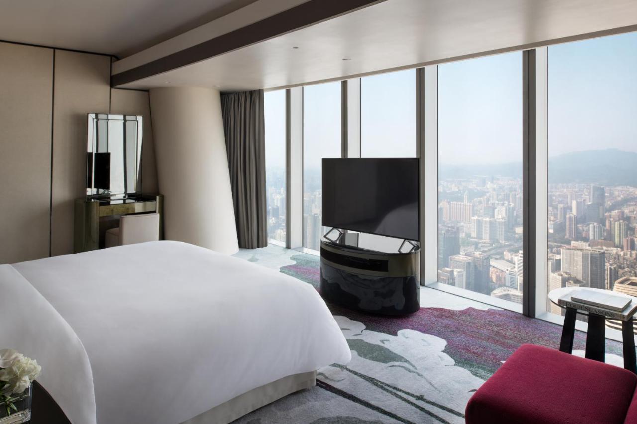 Four Seasons Hotel Гуанджоу Екстериор снимка