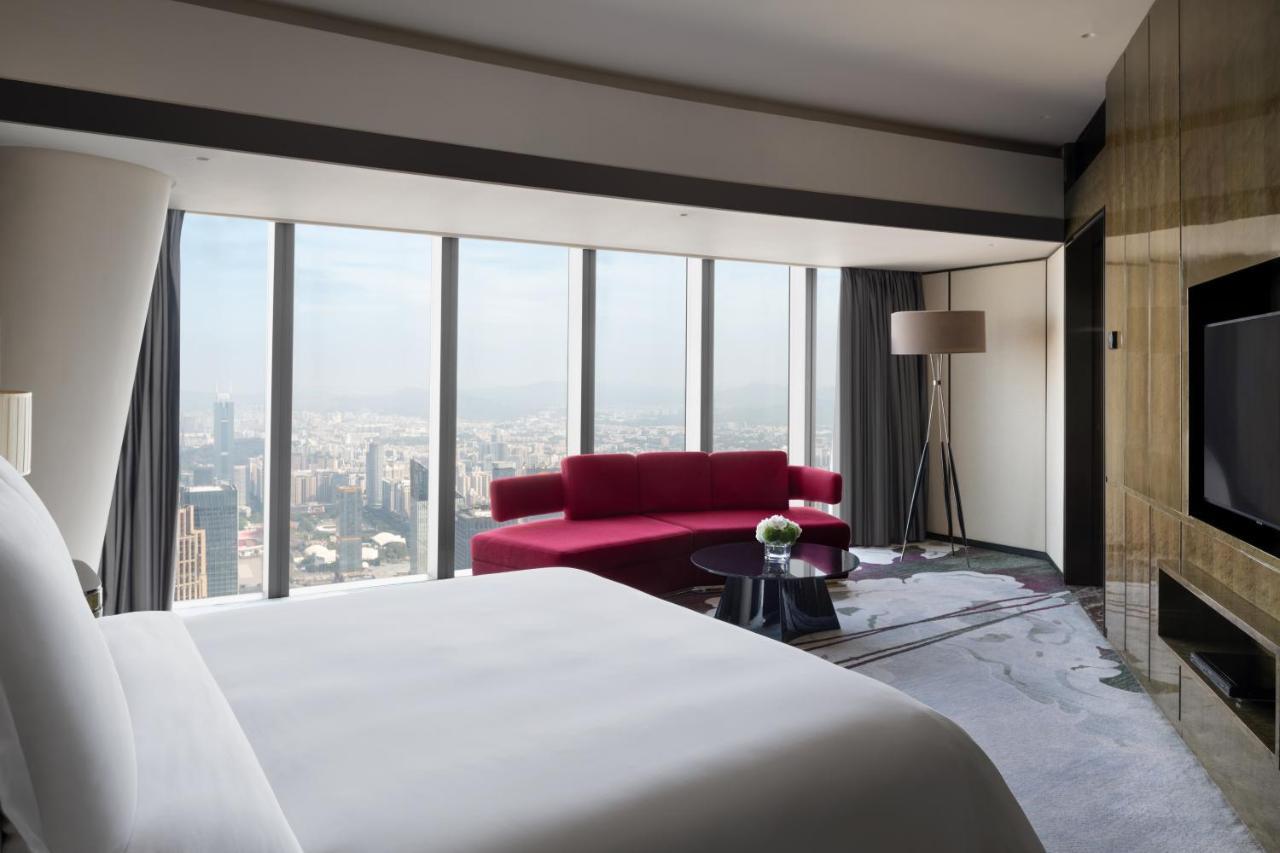 Four Seasons Hotel Гуанджоу Екстериор снимка