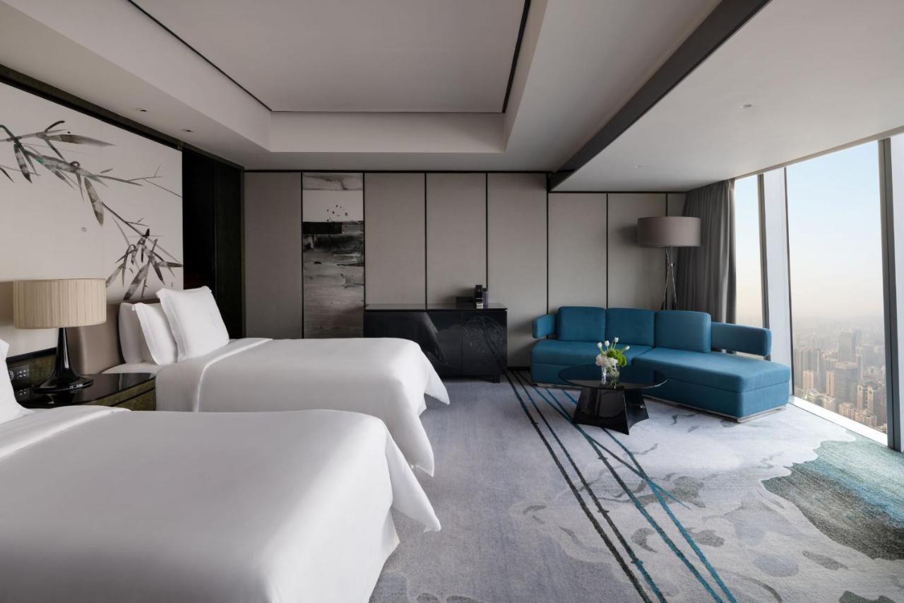 Four Seasons Hotel Гуанджоу Екстериор снимка