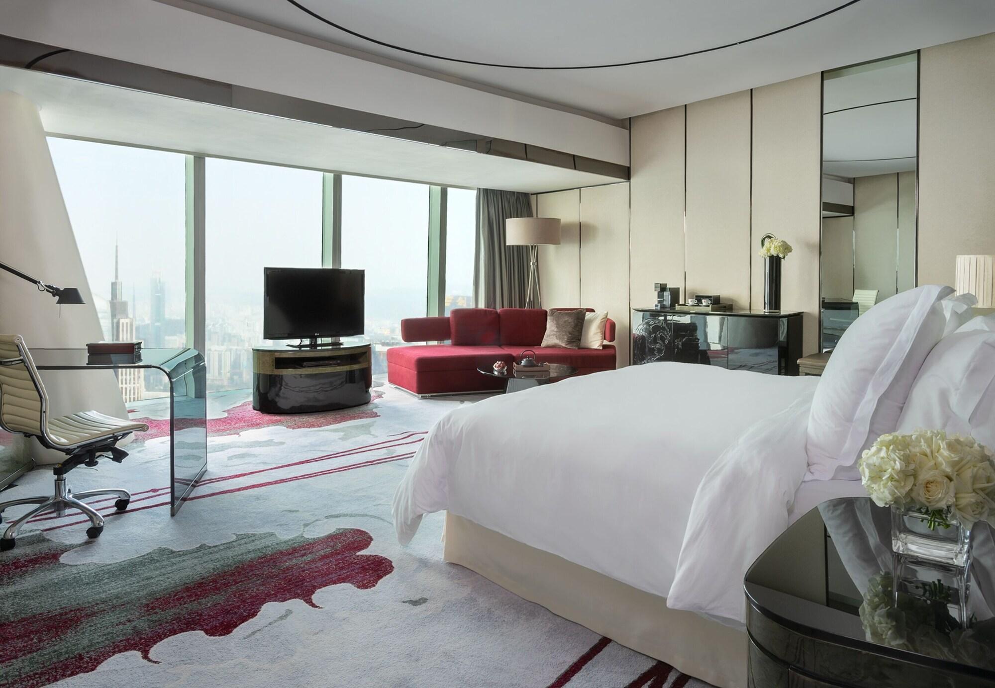 Four Seasons Hotel Гуанджоу Екстериор снимка